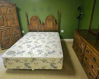 1970's oak bedroom suite 4 pc