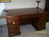 Beautiful office desk!