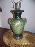 Rare Roseville Freesia lamp.
MINT CONDITION!