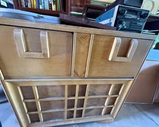 Another old radio/record player