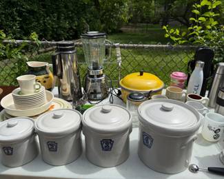 Crockery cannister set