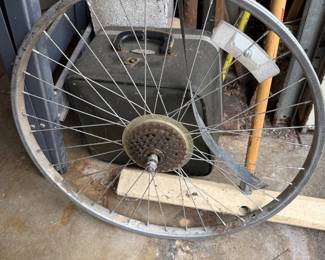 Extra bike wheel