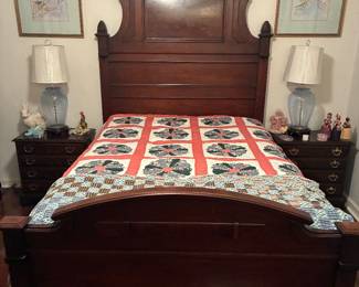 Antique Victorian Walnut Bed