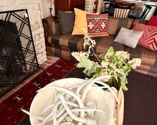 Antlers, pottery, glassware