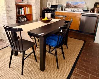 Williams and Sonoma set of dining chairs, sisal rug, expanding dining table