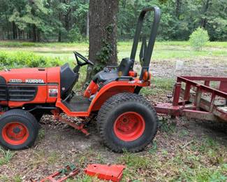 Kubota tractor, working