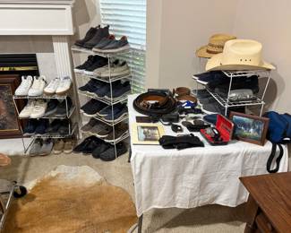 Men's corner