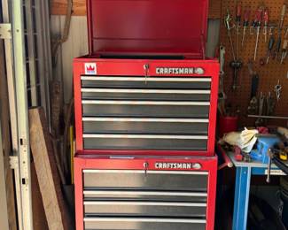 Mobile tool box (like new)