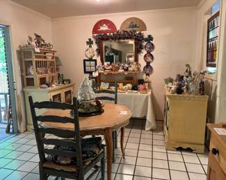Breakfast room overview