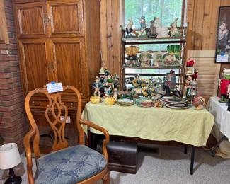 Antique Singer sewing machine pre Featherweight