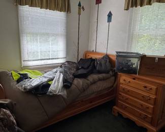 Twin bed with Broyhill night stand