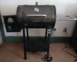 Pitt Boss pellet grill