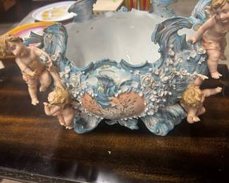 Plant holder: elaborate