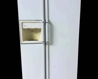 GE 26.6 Cu Ft SideBySide Refrigerator