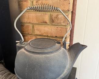 Cast iron kettle