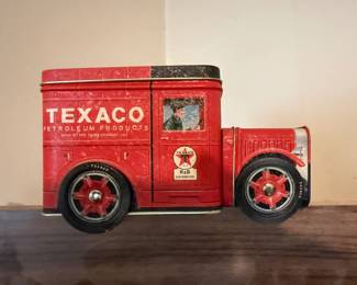 Texaco Petroleum  Red Delivery Truck Pattern Tin Box Company Coin Bank