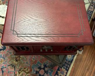 #68 - $50 - Electro brand turntable AM/FM with CD player