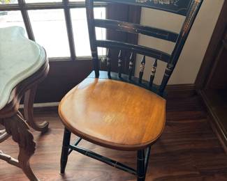 #42B - $150 - Set of 2 hitchcock chairs 