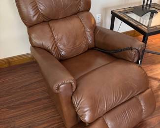 #47C $90 - leatherette recliner brown 