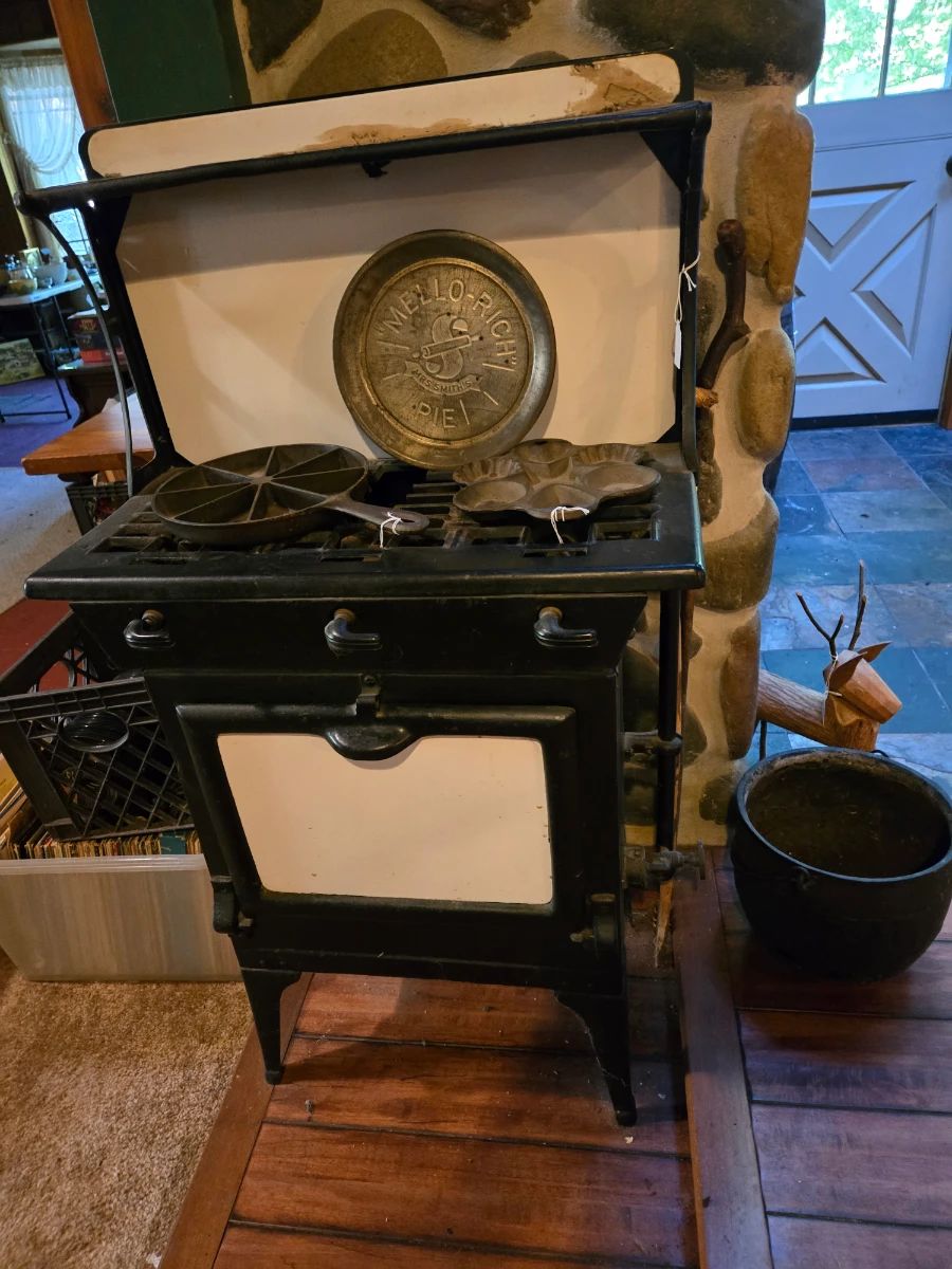 Vintage gss stove.