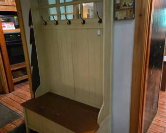 Cottage storage bench