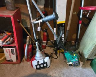 Gas powered trimmers