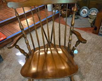 Pair of Windsor arm chairs 