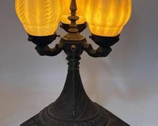 tiffany style table lamp