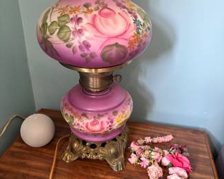 Victorian GWTW lamp