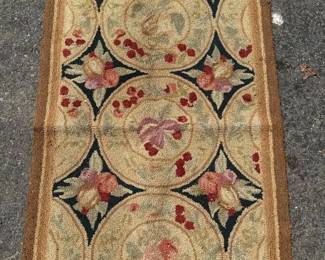 097 2x3vintagehookedfloralrug