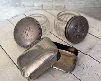 118 vintageglassvanityjarswsilverplated
