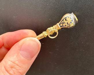 013 antiquegoldtonepocketwatchkeywith