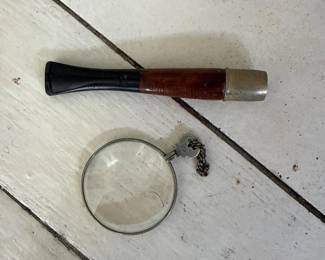 117 vintageminimagnifyingglasswithmetal