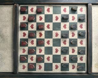 031 woodencheckerboardsetwithheartmotif