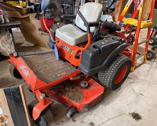 ZERO TURN MOWER