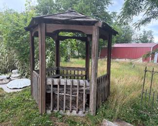 WOODEN GAZEBO