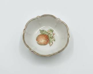 Porcelain Fruit Bowl with Gilt Rim second image