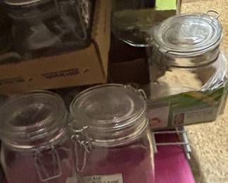 Ball Quilted Crystal Jelly Jars with Clamp Lids