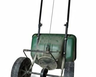 Scotts Turf Builder EdgeGuard Mini Broadcast Spreader