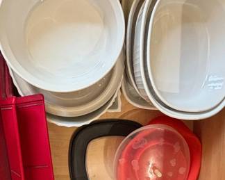 White Ceramic Dinnerware Set