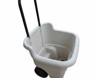 Suncast Gallon Resin Lawn and Utility Cart