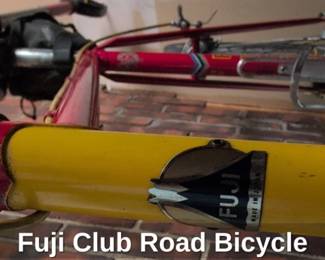Fuji Club Road Bicycle third image