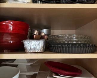 Baking and Serving Pans and Dishes