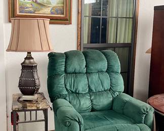 RECLINER