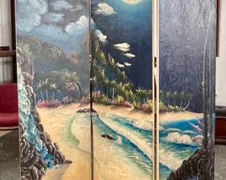PAINTED ROOM DIVIDER