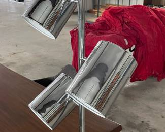 MODERN CHROME FLOOR LAMP