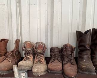 BOOTS