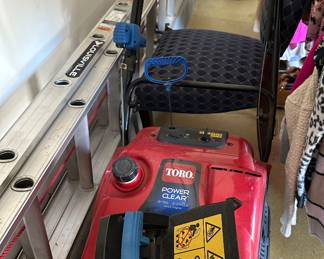 Toro snowblower.....