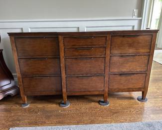Matching dresser with jewelry tray