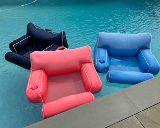 Frontgate pool chairs